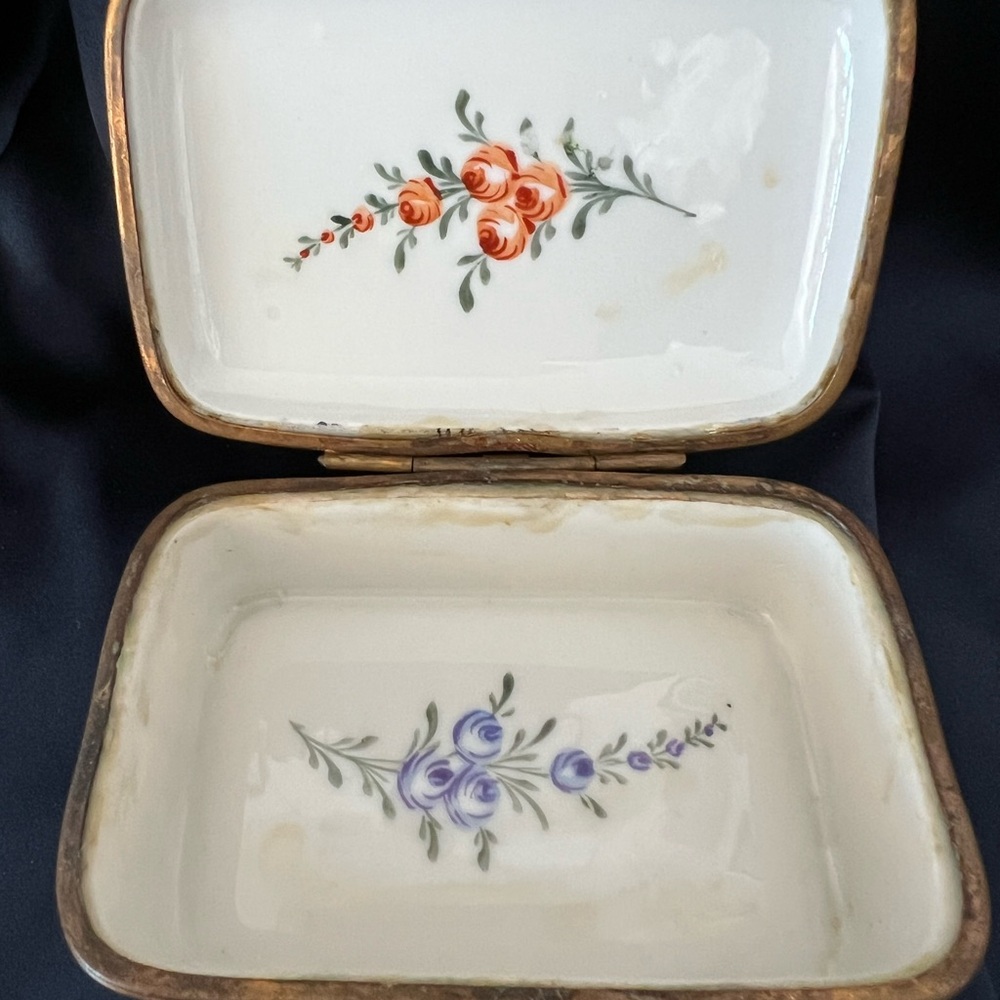 French Vintage  Porcelain Trinket Box - Picture 7 of 9